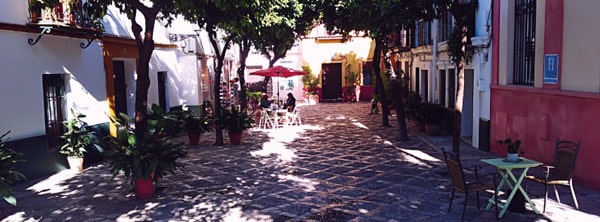 Angolo barrio de Santa Cruz Siviglia